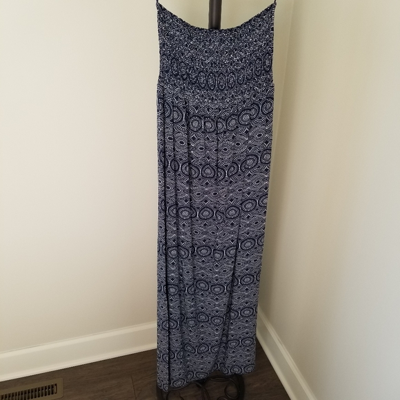 Gap NWT Blue and White Maxi Dress w/ Elastic Top - Picture 4 of 12